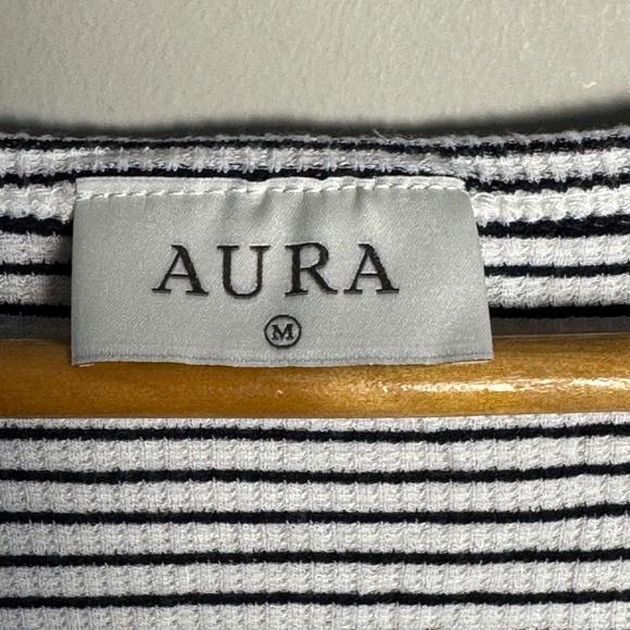 Aura Women's Button Up V-Neck Cropped‎ Black + White Top Waist Tie Beach Medium - Picture 5 of 13